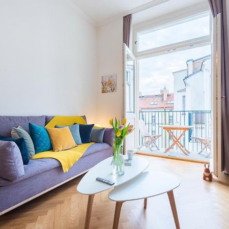 Beautiful Mala Strana Studio By Easybnb Praha Bagian luar foto