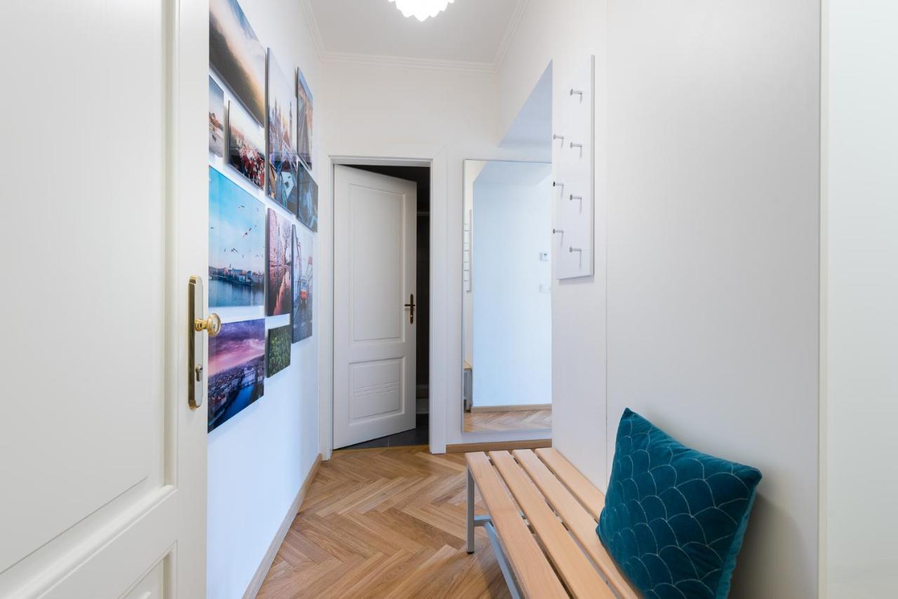 Beautiful Mala Strana Studio By Easybnb Praha Bagian luar foto
