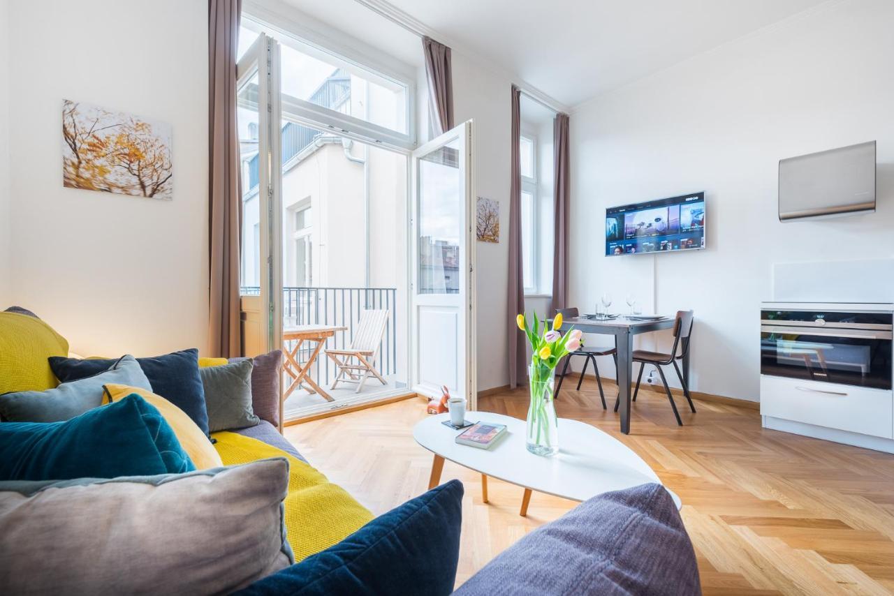 Beautiful Mala Strana Studio By Easybnb Praha Bagian luar foto