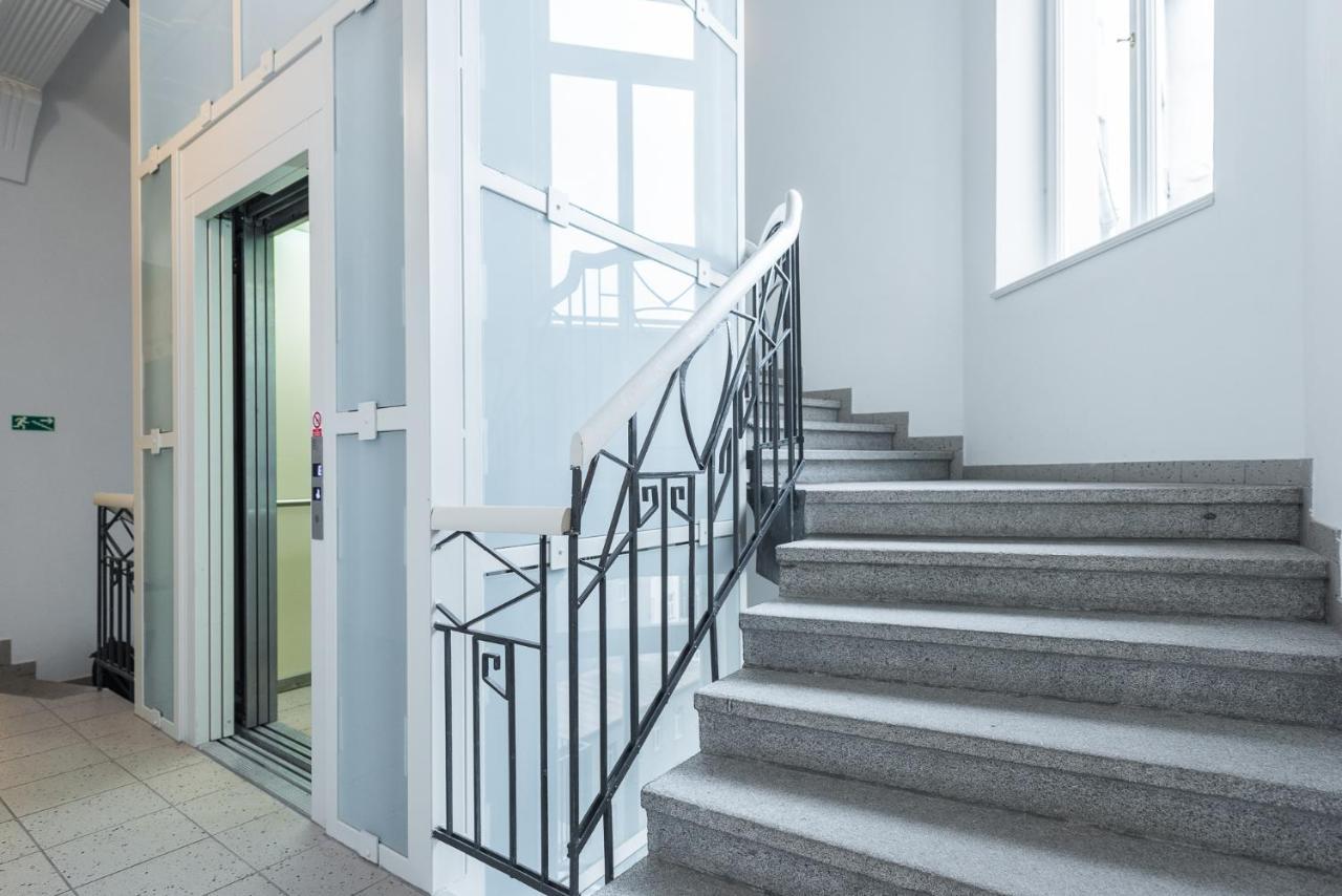 Beautiful Mala Strana Studio By Easybnb Praha Bagian luar foto